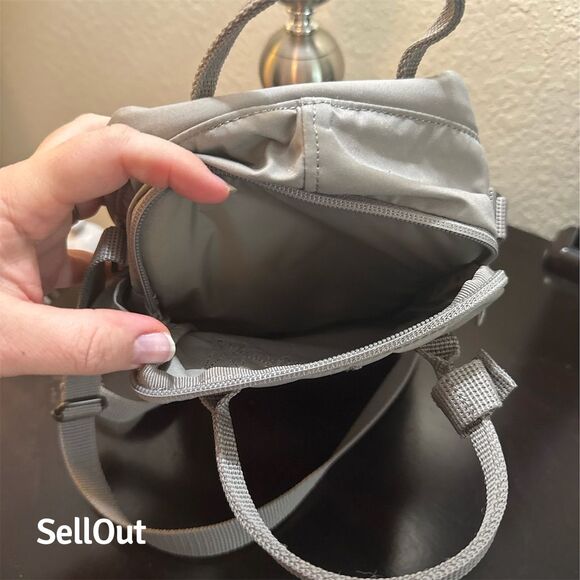 New Fjällräven Kånken Mini Backpack Sling Pack Fog Grey Unisex Crossbody NWOT - Picture 3 of 4